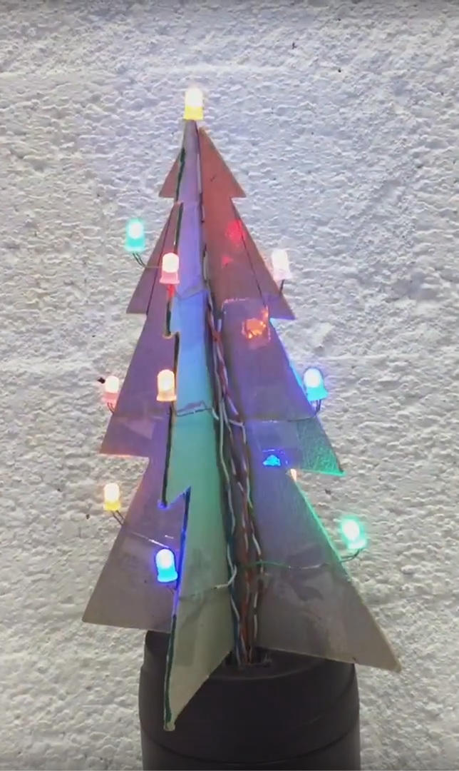 LED christmas tree Picture.jpg